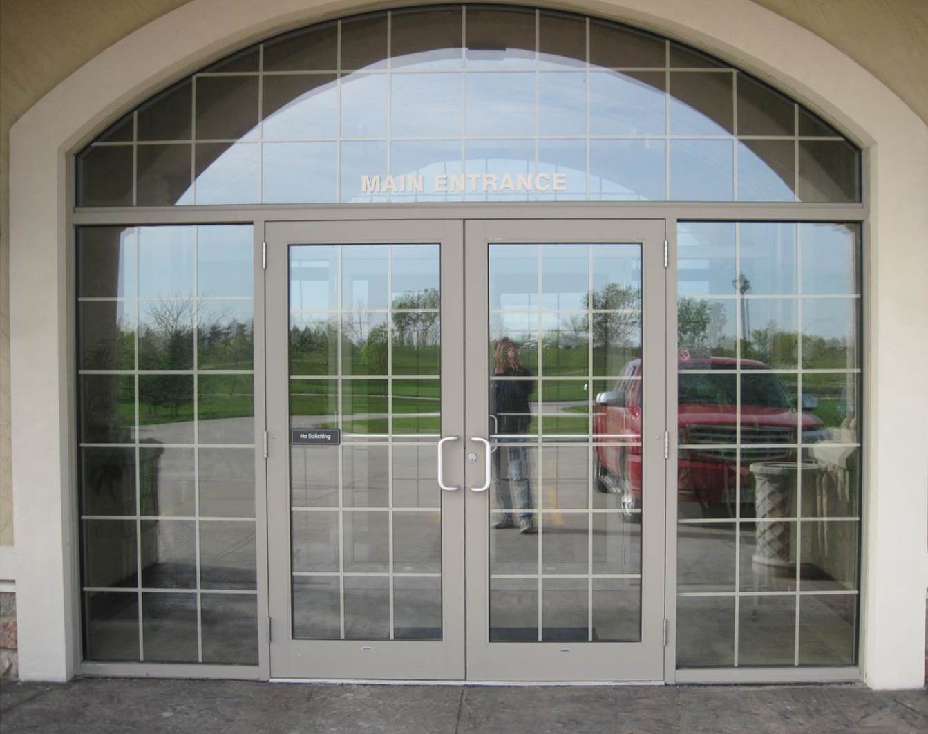 Entrance Aluminum Doors Sp Glass Solutions Glass And Mirror Company In Chicago